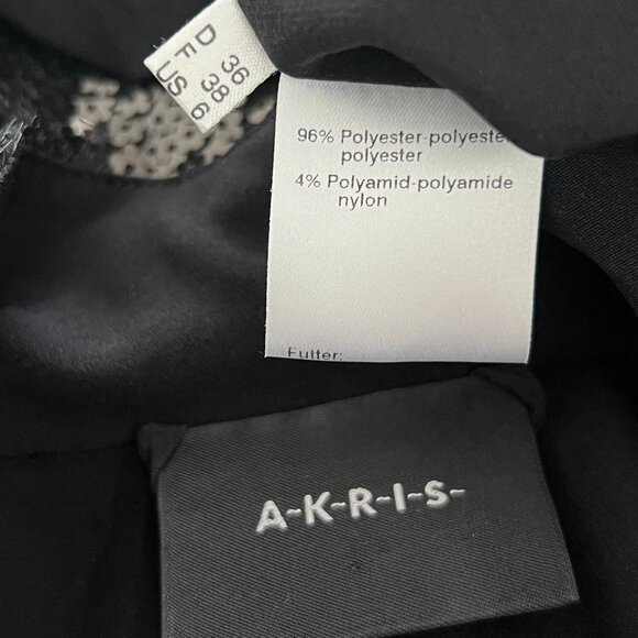 AKRIS BLACK FLORAL SEQUINS EVENING CROPPED JACKET FR 38 / US 6 NOWTS! - Picture 16 of 17